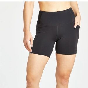 Oiselle Pocket Jogger Shorts - Size 6 - Color Black - Excellent condition
